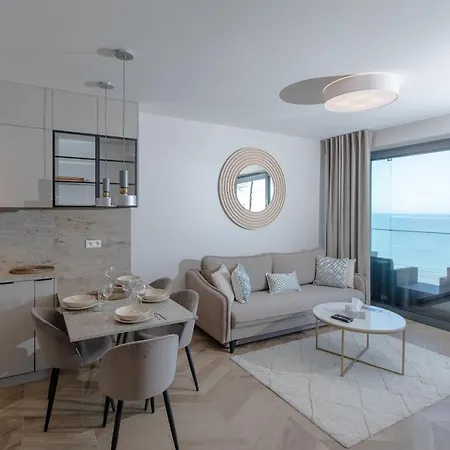 Appartement Hevenia 9 *