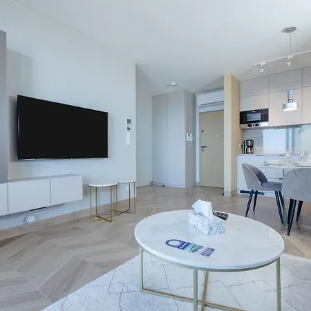 Apartament Hevenia 9 *